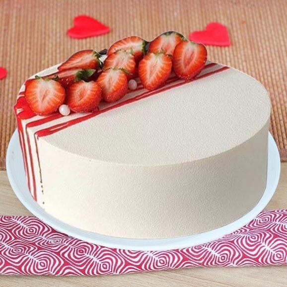 The Tastiest Strawberry Cake Recipe - Sugar & Sparrow