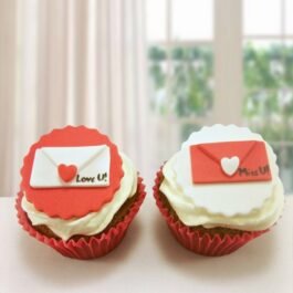 Love Letter Cup Cake 2 Pieces